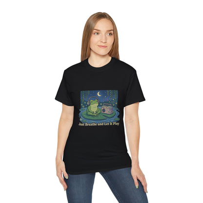 The frog is listening to music  T-shirt