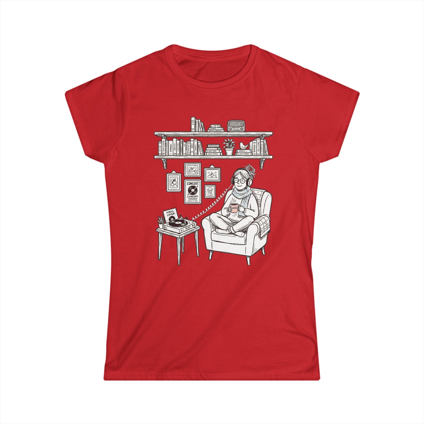 The girl is listening to music - Vinyl records - T-shirt