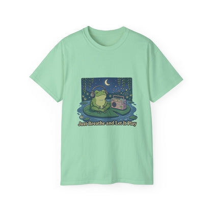 The frog is listening to music  T-shirt