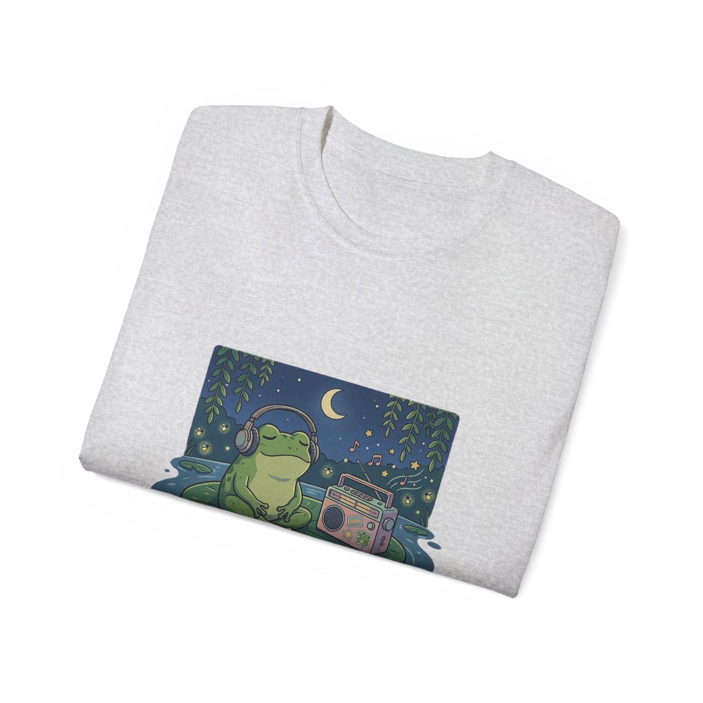 The frog is listening to music  T-shirt