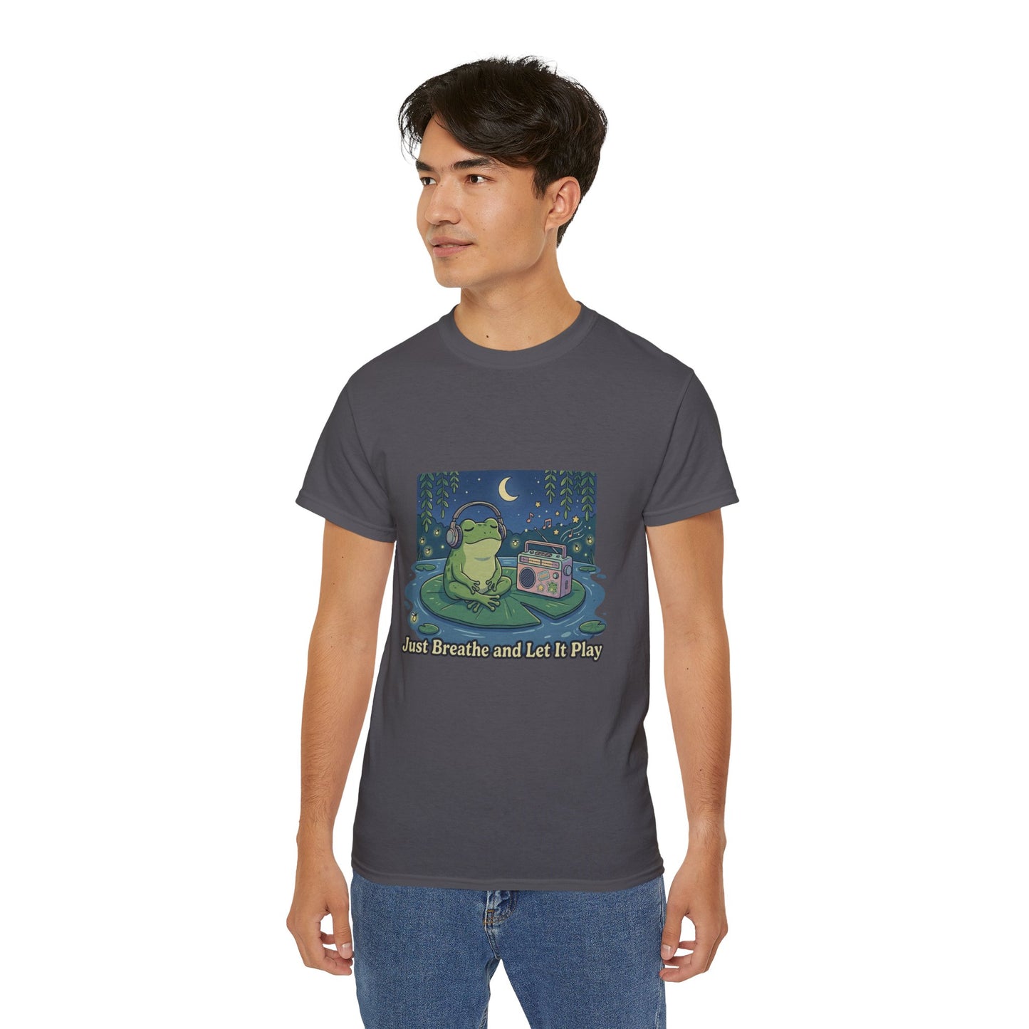 The frog is listening to music  T-shirt