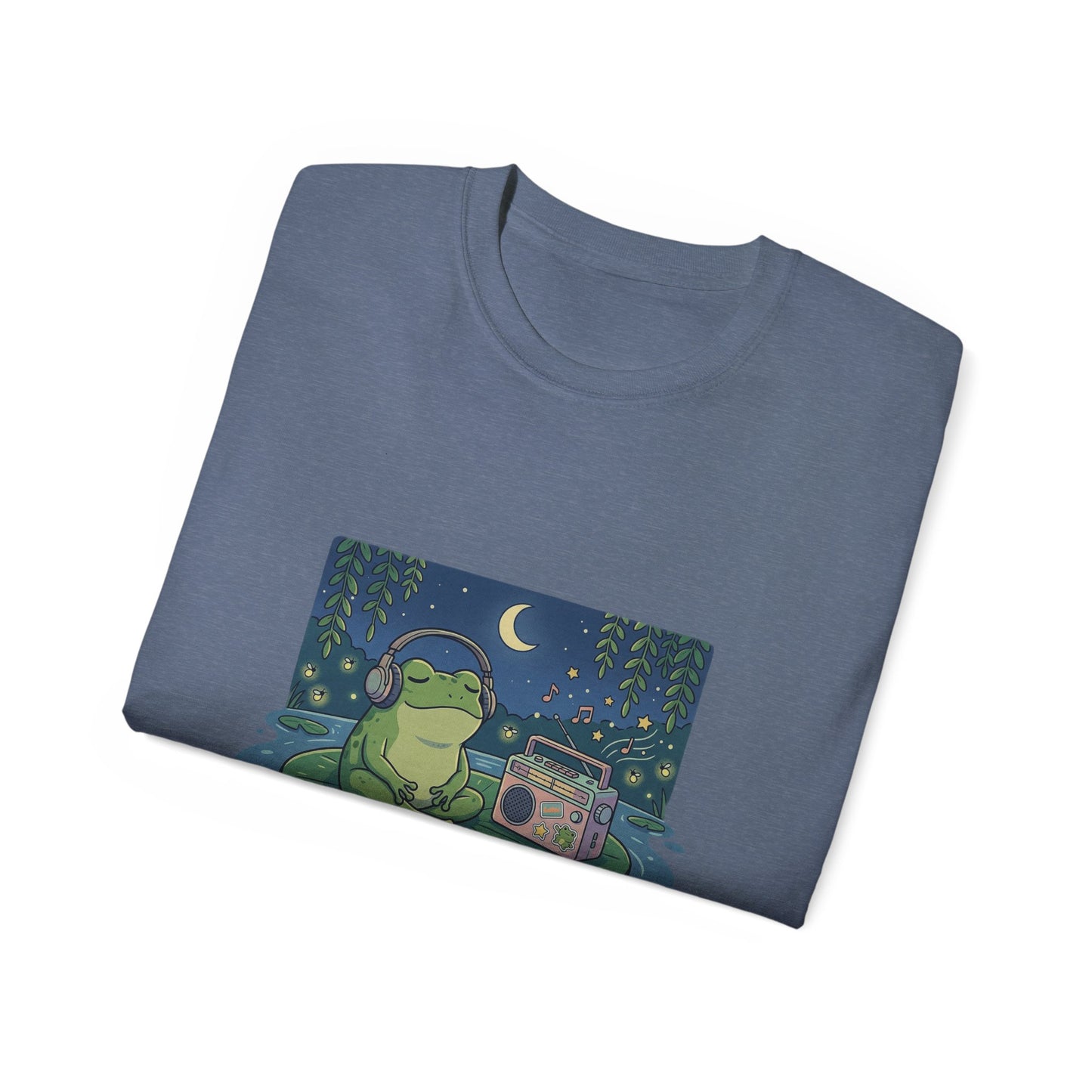 The frog is listening to music  T-shirt
