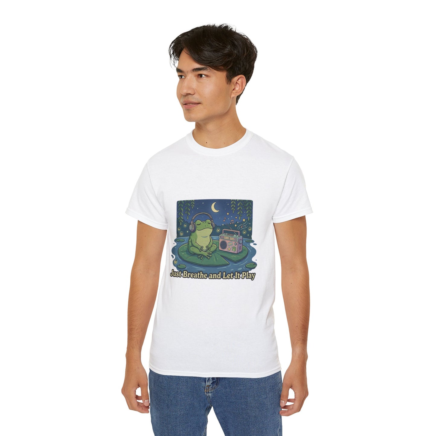 The frog is listening to music  T-shirt