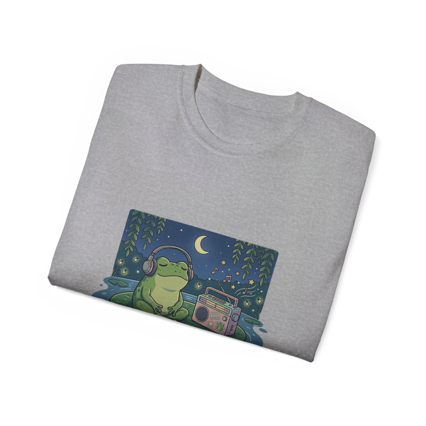 The frog is listening to music  T-shirt