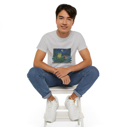 The frog is listening to music  T-shirt