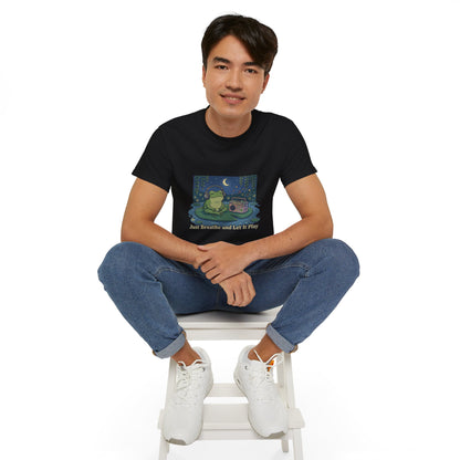 The frog is listening to music  T-shirt