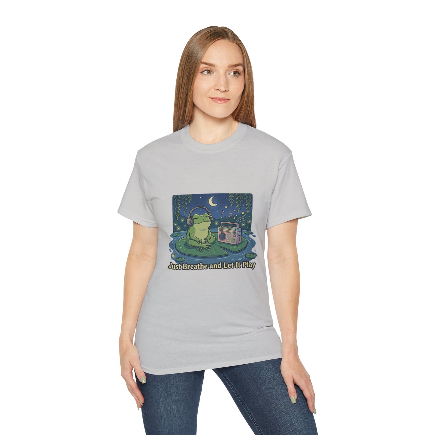 The frog is listening to music  T-shirt