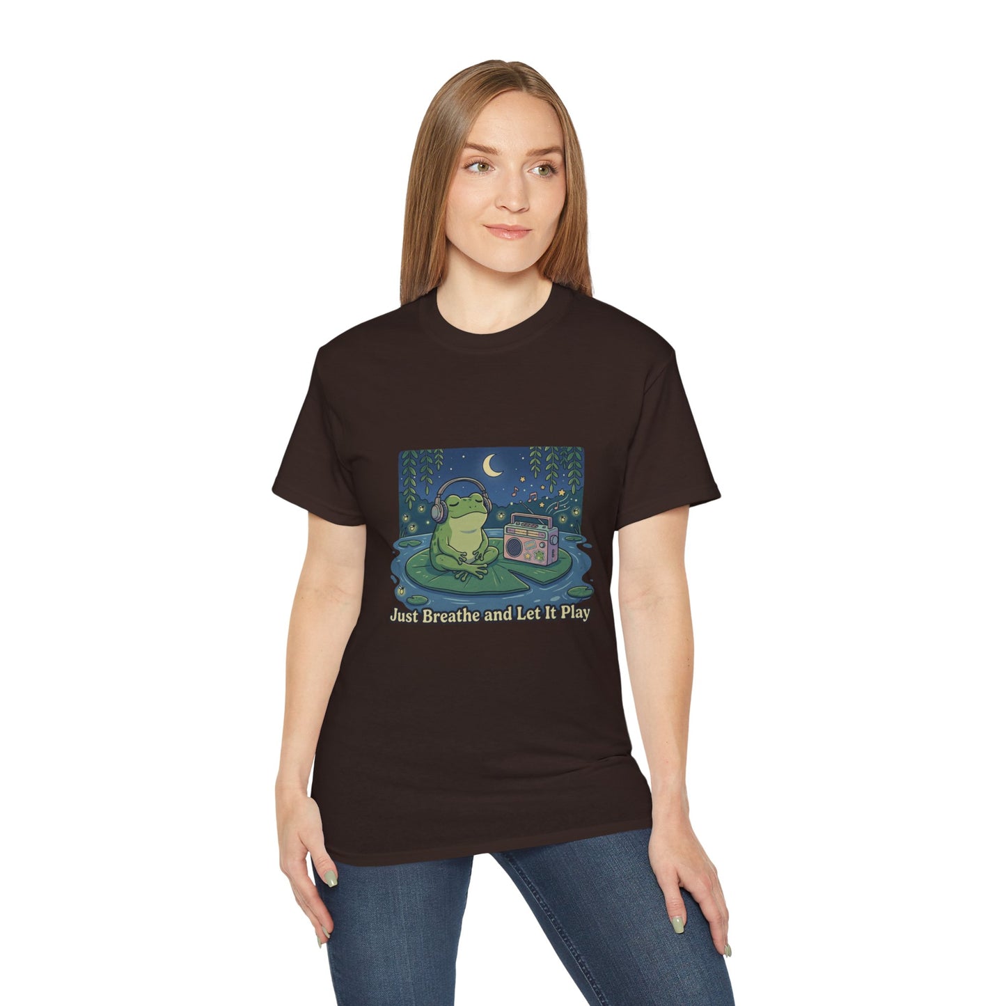 The frog is listening to music  T-shirt