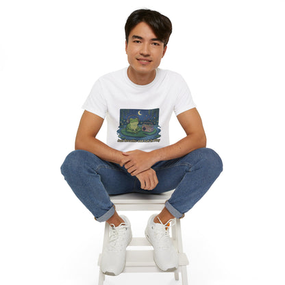 The frog is listening to music  T-shirt